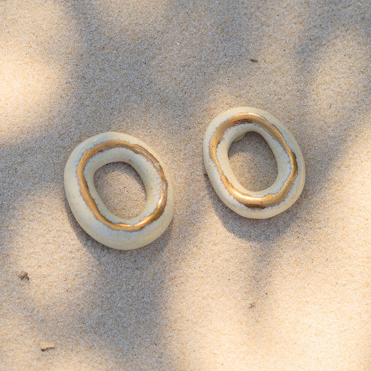 Brincos Argolinha Marfim